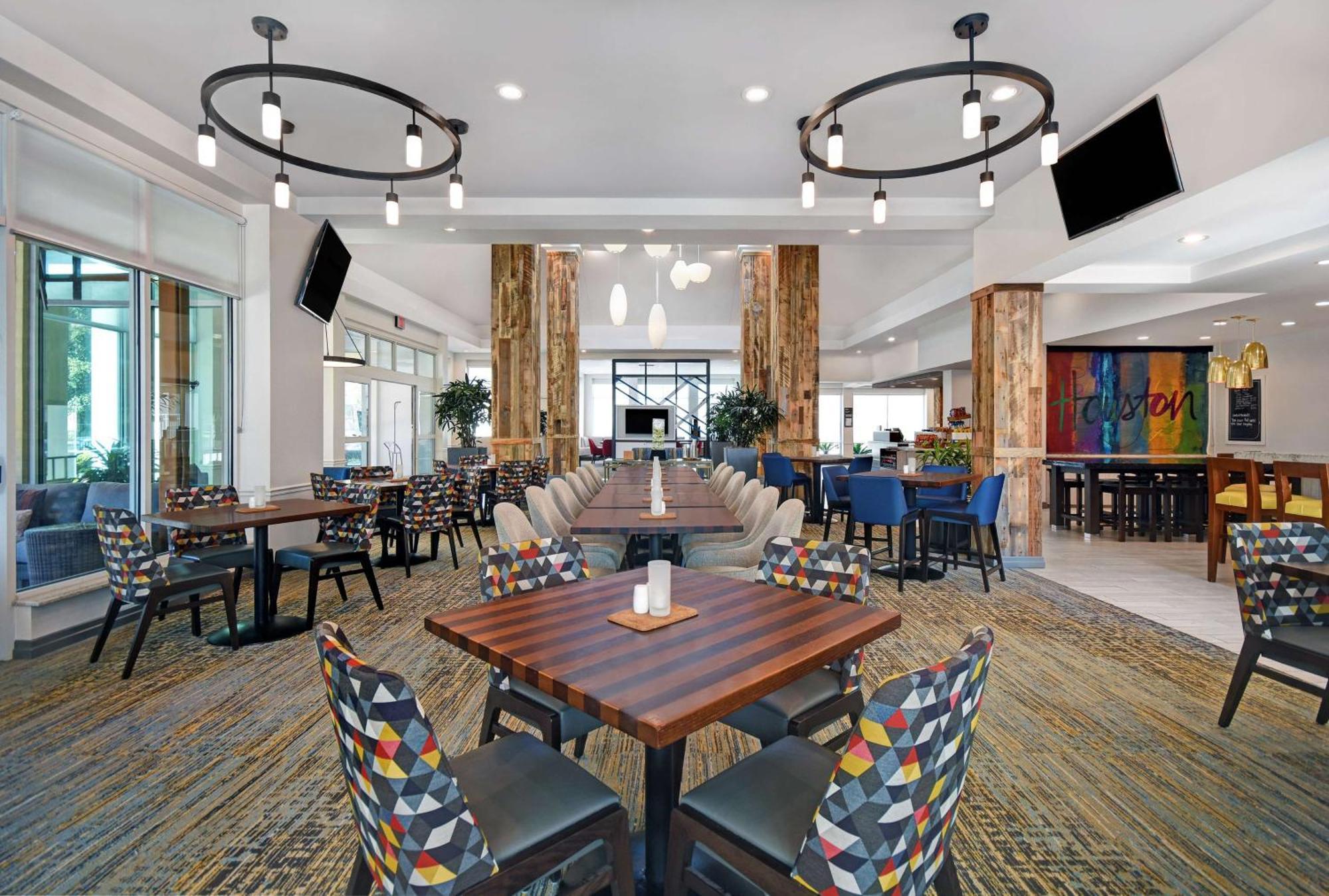 Hilton Garden Inn Houston/Galleria Area Экстерьер фото