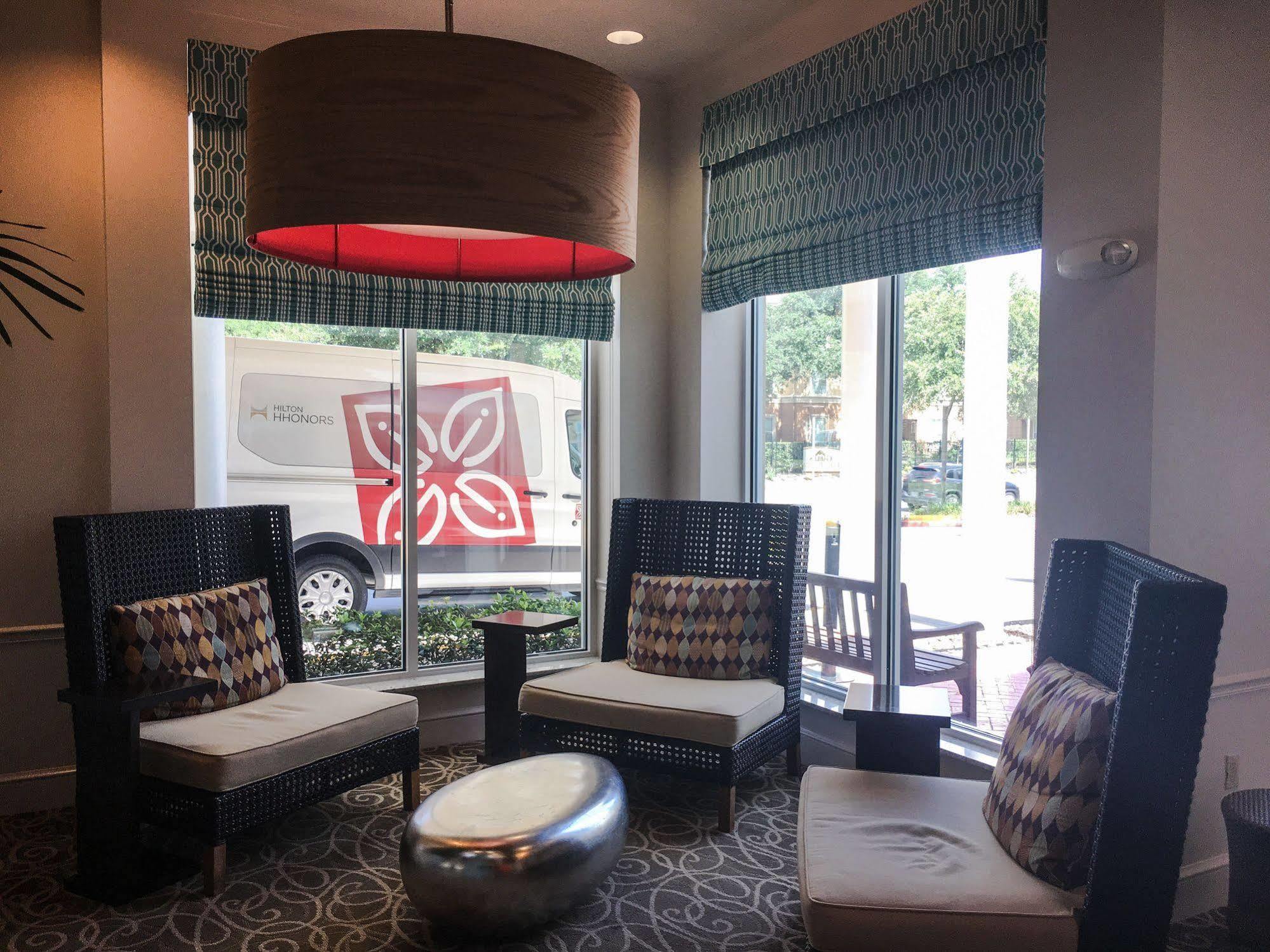 Hilton Garden Inn Houston/Galleria Area Экстерьер фото